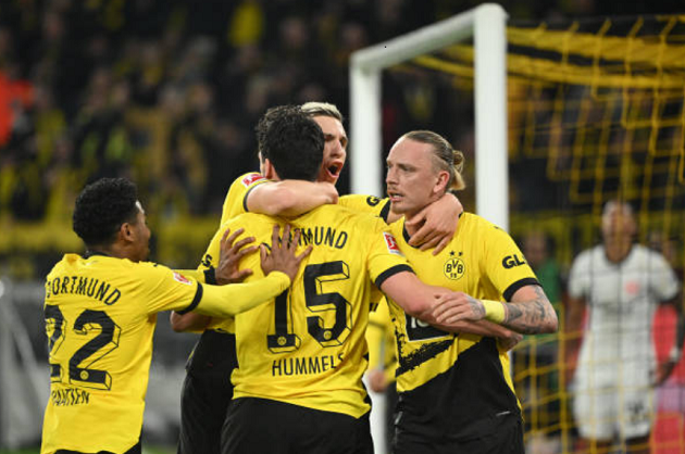 Thắng bản lĩnh Frankfurt, Dortmund đòi lại vị trí top 4
