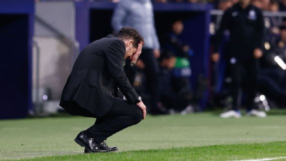 Simeone căng thẳng sau thất bại trước Barca